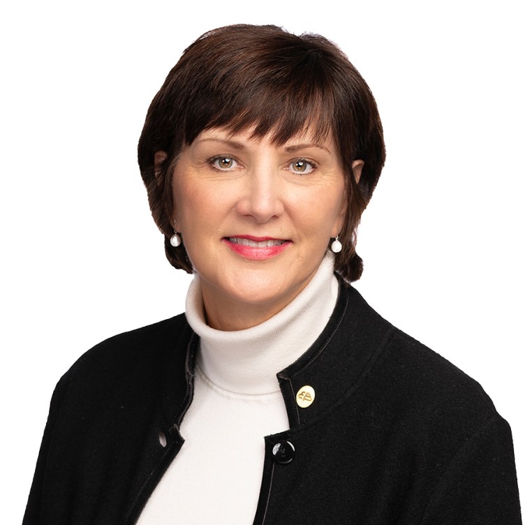 Lori Piper Named to 2025 New Hampshire Top 200